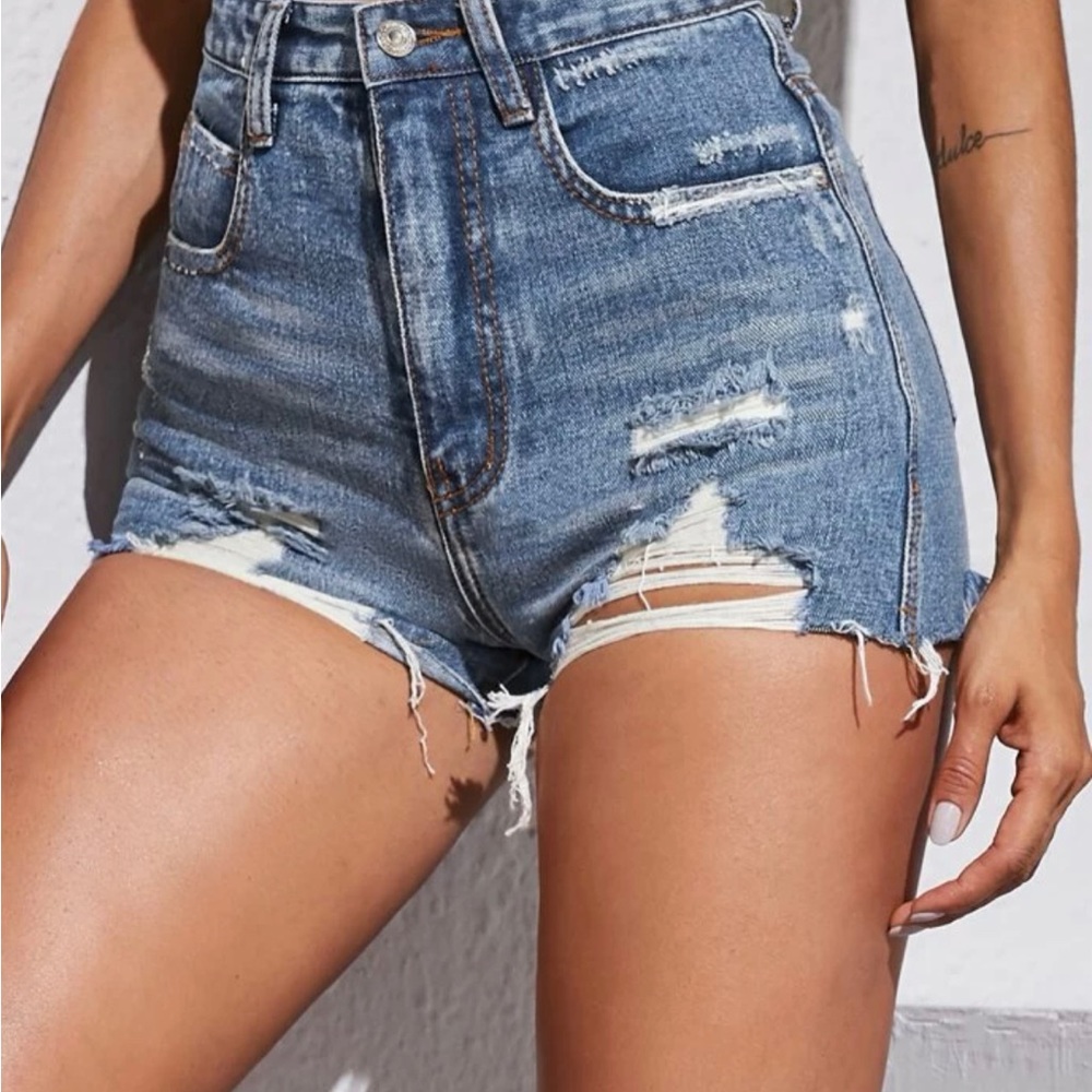 Ripped Jean shorts